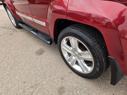 Used 2012 Jeep Liberty Limited Jet w/ Exterior Appearance Group image 6