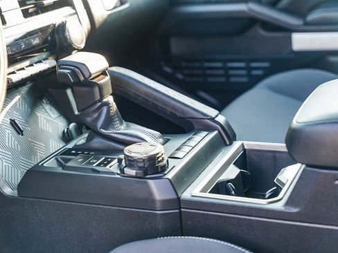 Used 2024 Toyota Tacoma TRD Off-Road image 19