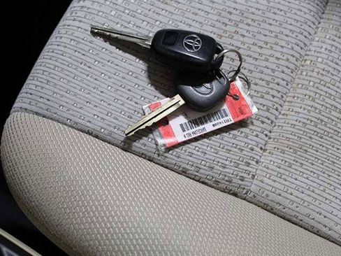Used 2012 Toyota Camry LE w/ Protection Pkg FWD image 17