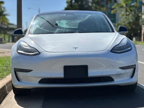 Used 2020 Tesla Model 3 Long Range AWD/4WD image 7