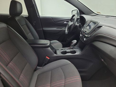 Used 2022 Chevrolet Equinox RS w/ LPO, Floor Liner Package image 21