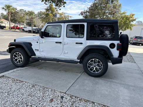New 2025 Jeep Wrangler Sport S image 3