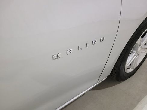 Used 2020 Chevrolet Malibu LS image 15