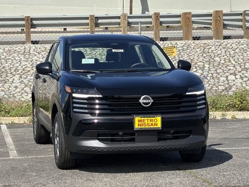 New 2026 Nissan Kicks S image 6