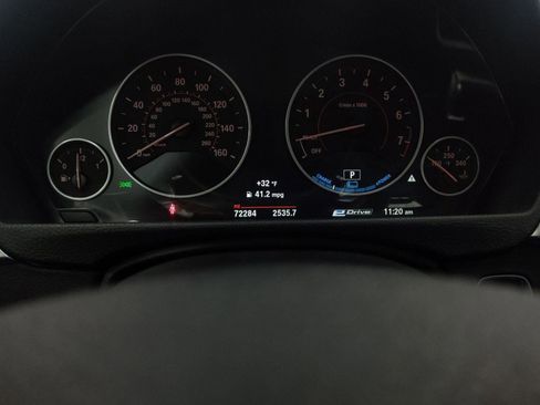 Used 2017 BMW 330e image 16