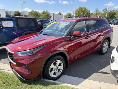Used 2021 Toyota Highlander LE