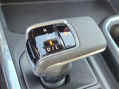 New 2026 GMC Sierra 1500 Elevation w/ Preferred Package image 18