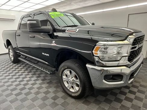 Used 2024 RAM 2500 Big Horn AWD/4WD image 3