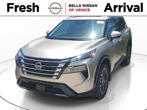 Certified 2025 Nissan Rogue Platinum FWD image 1