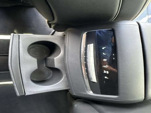 Used 2023 Cadillac Escalade ESV Luxury RWD image 17