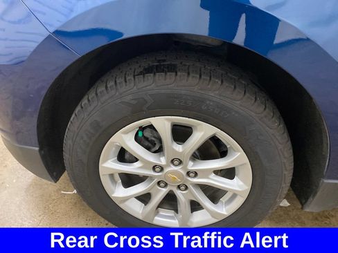 Used 2019 Chevrolet Equinox LT AWD/4WD image 17