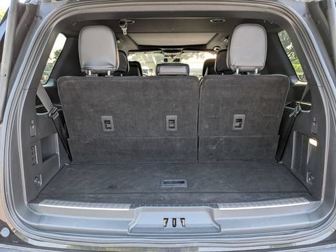 Used 2023 Lincoln Navigator Reserve AWD/4WD image 15