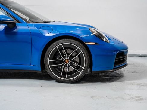 Used 2025 Porsche 911 Carrera image 12