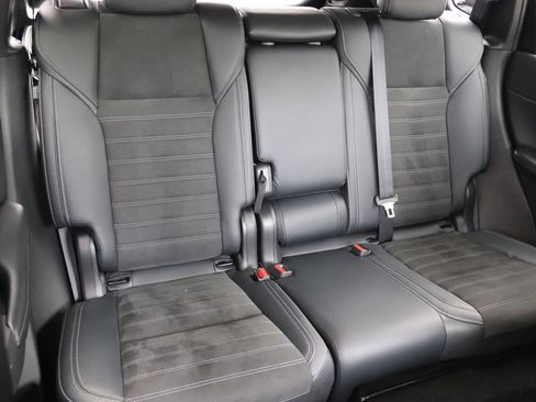 Used 2025 Mitsubishi Outlander SE AWD/4WD image 27