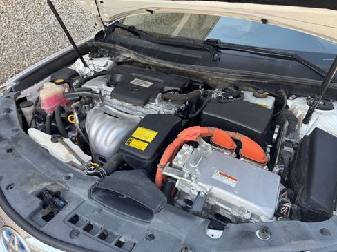 Used 2012 Toyota Camry XLE w/ Leather Pkg image 23