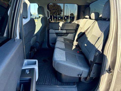 Used 2025 Ford F250 XLT w/ FX4 Off-Road Package image 15