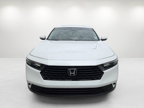 Used 2023 Honda Accord EX image 2
