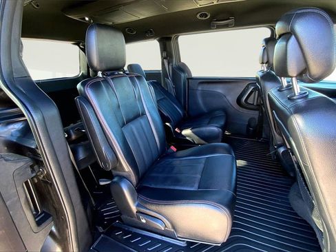 Used 2020 Dodge Grand Caravan GT image 24