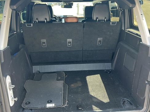 Used 2022 Ford Bronco Outer Banks AWD/4WD image 15