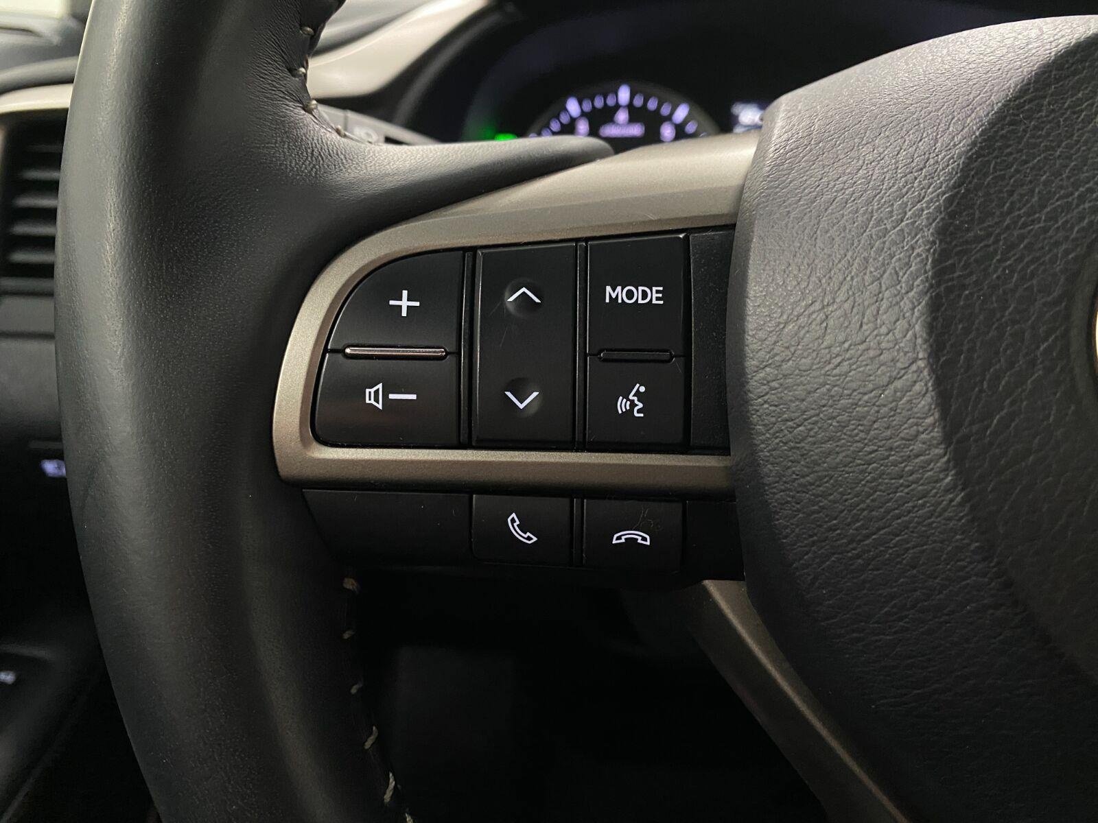 Used 2018 Lexus RX 350 AWD w/ Premium Package image 16
