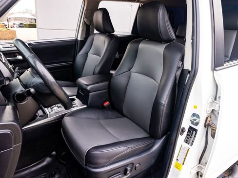 Used 2023 Toyota 4Runner SR5 Premium w/ Moonroof Package image 28