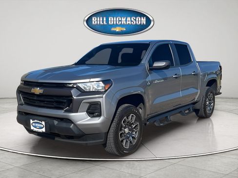 Used 2023 Chevrolet Colorado LT w/ LT Convenience Package II AWD/4WD image 3