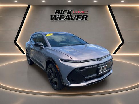 Used 2024 Chevrolet Equinox EV RS w/ LPO, All-Weather Mat Package AWD/4WD image 10