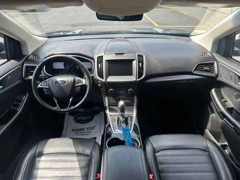 Used 2017 Ford Edge SEL w/ Equipment Group 201A AWD/4WD image 12
