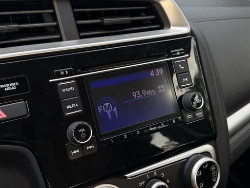 Used 2020 Honda Fit LX image 18