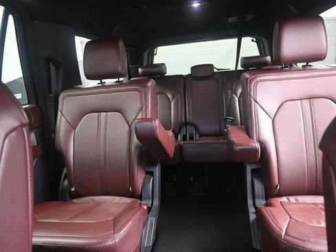 Used 2024 Ford Expedition Max Limited image 8