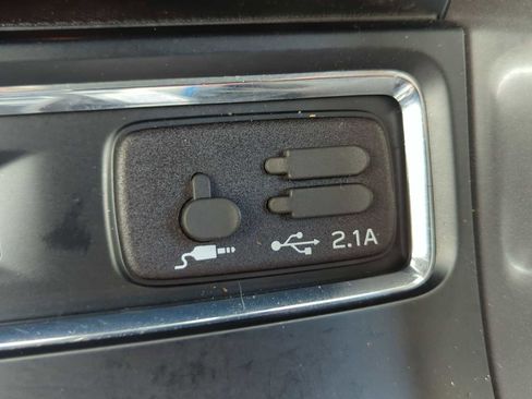 Used 2022 Subaru Ascent Limited w/ Technology Package image 33