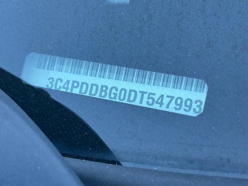 Used 2013 Dodge Journey SXT w/ Flexible Seating Group image 11