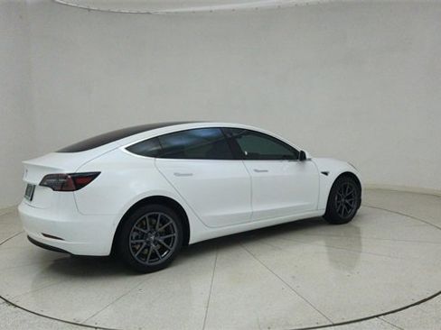 Used 2020 Tesla Model 3 Standard Range Plus image 69