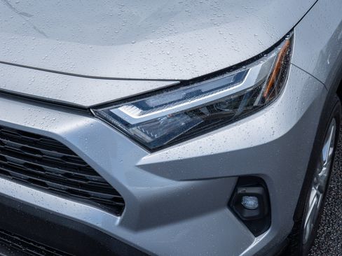 Used 2024 Toyota RAV4 XLE Premium FWD image 9
