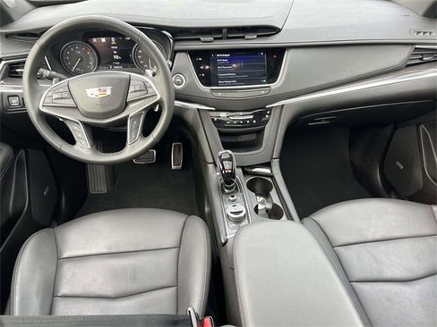 Used 2025 Cadillac XT5 Sportv w/ Technology Package image 13