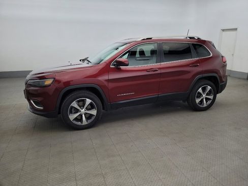 Used 2019 Jeep Cherokee Limited AWD/4WD image 2
