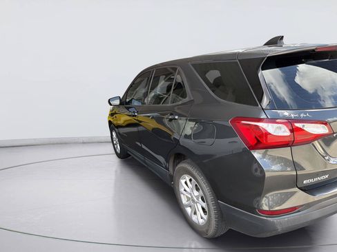 Certified 2019 Chevrolet Equinox LS FWD image 4