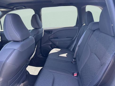 Used 2025 Subaru Forester Premium AWD/4WD image 14