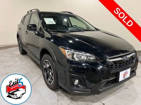 Used 2019 Subaru Crosstrek 2.0i Premium w/ Moonroof Package AWD/4WD image 1