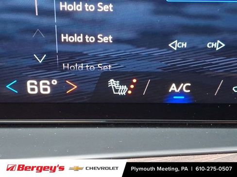 Certified 2025 Chevrolet Suburban LT AWD/4WD image 26