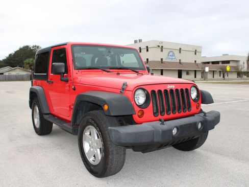 Used 2013 Jeep Wrangler Sport image 26