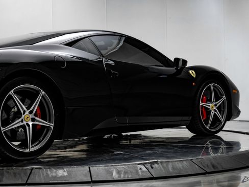 Used 2012 Ferrari 458 Italia Coupe image 17