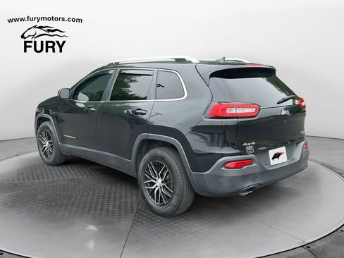 Used 2015 Jeep Cherokee Latitude w/ Cold Weather Group AWD/4WD image 5