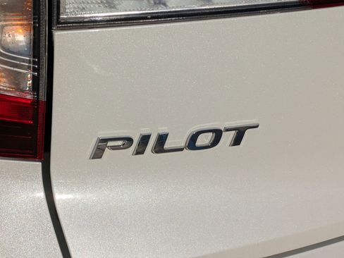 Certified 2022 Honda Pilot Sport image 28