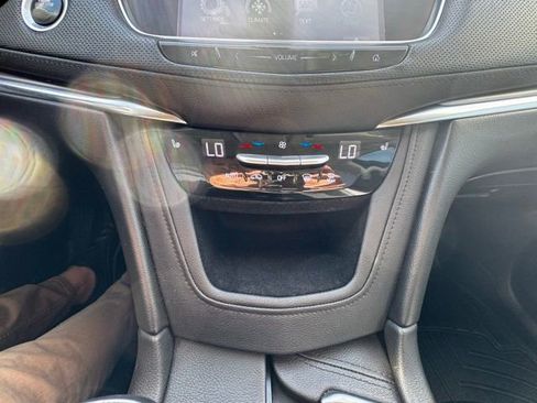 Used 2017 Cadillac XT5 Luxury w/ Driver Awareness Package AWD/4WD image 30