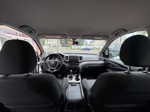 Used 2019 Honda Ridgeline Sport image 38