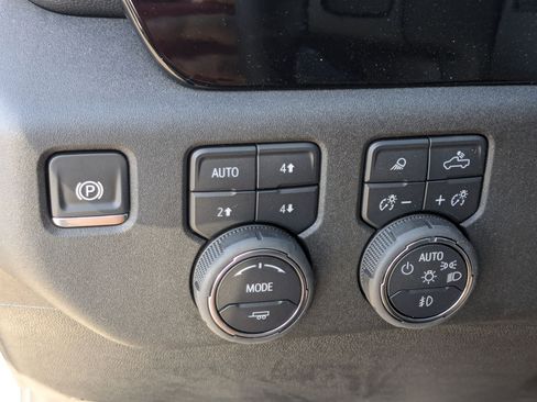 New 2025 Chevrolet Silverado 2500 LTZ w/ LTZ Convenience Package image 23