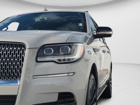Used 2023 Lincoln Navigator L Reserve AWD/4WD image 27