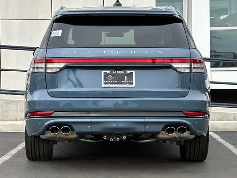 New 2026 Lincoln Aviator Premiere w/ Jet Appearance Package image 4