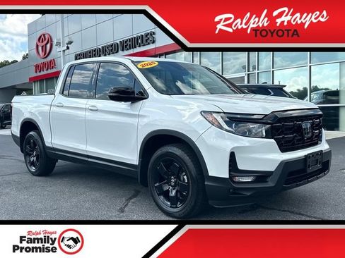Used 2025 Honda Ridgeline Black Edition image 1